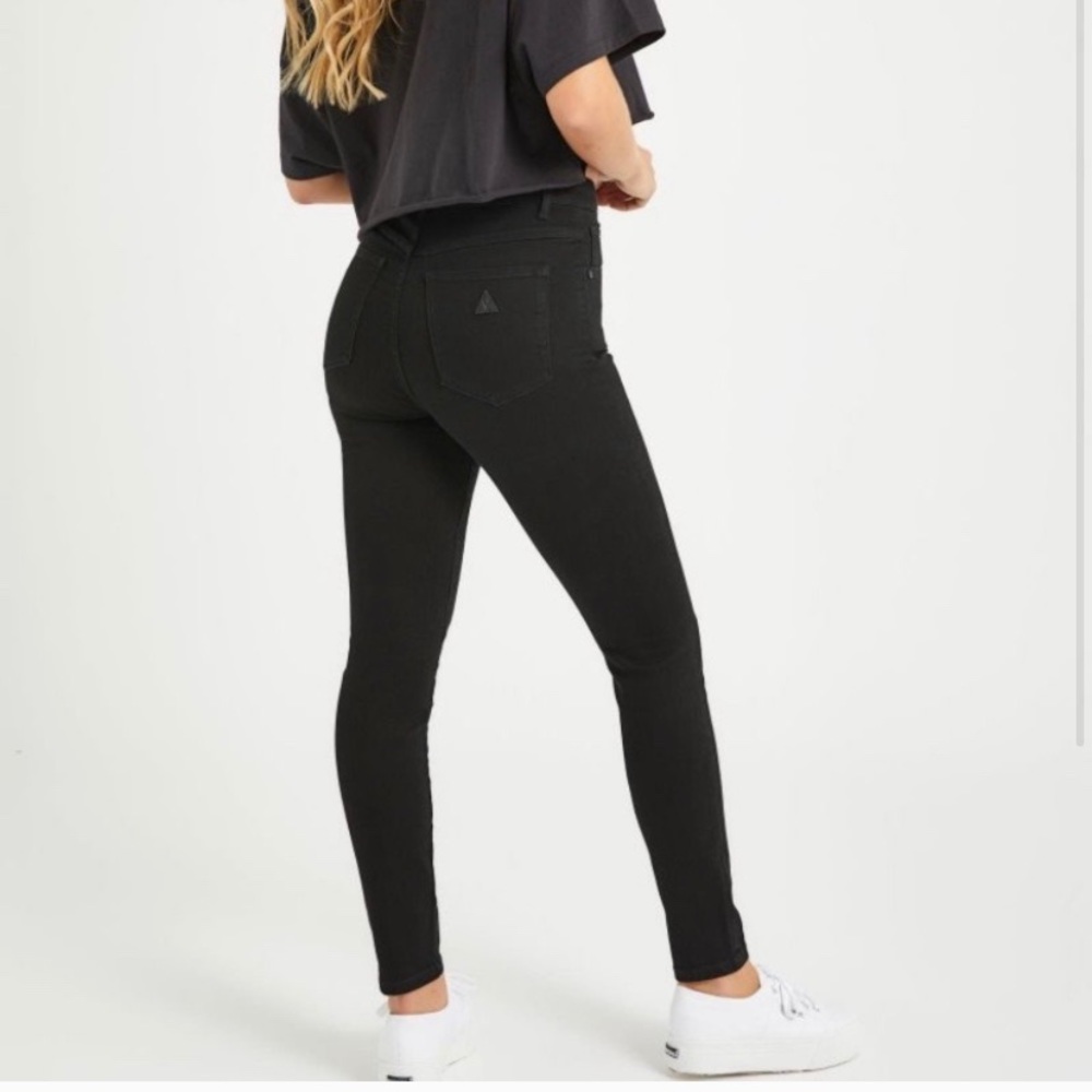 High waisted jeans